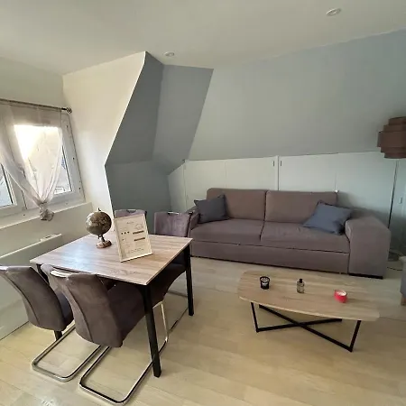 Au Bruit Des Vagues Apartment *